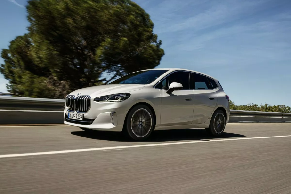 Außenansicht des BMW 223i xDrive Active Tourer 